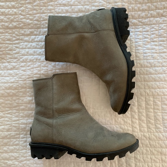 sorel phoenix zip boot